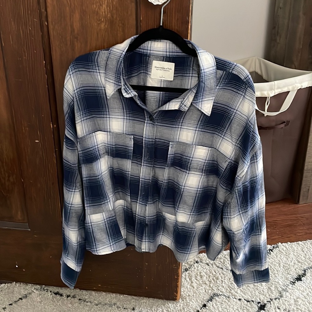Cropped blue and white button down